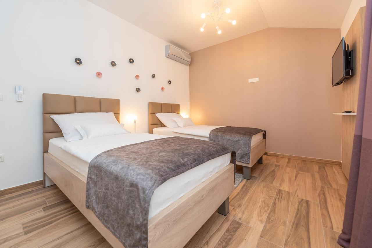 Luxury Apartments - La Vir 5& 6 Exterior foto